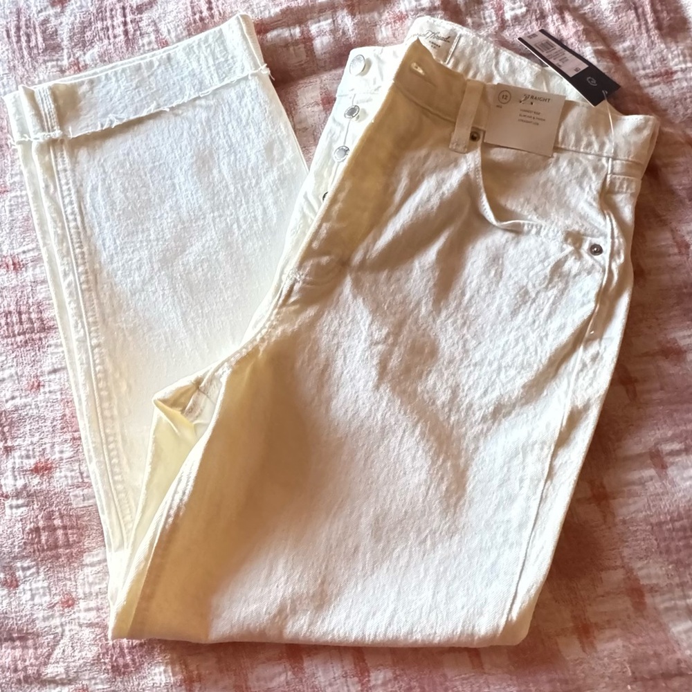 NWT Universal Thread Straight Ankle Jeans